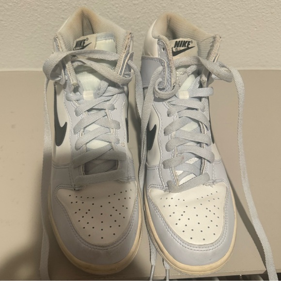 Baby blue Nike high top dunks! - Picture 3 of 4